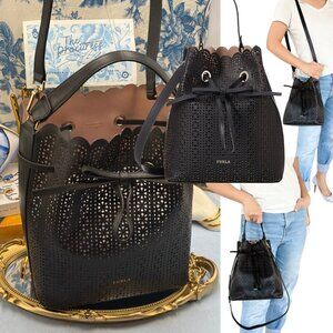 🆕 FURLA 🧿 NWOT Constanza Laser Cut Drawstring Bucket Bag, Black Leather
